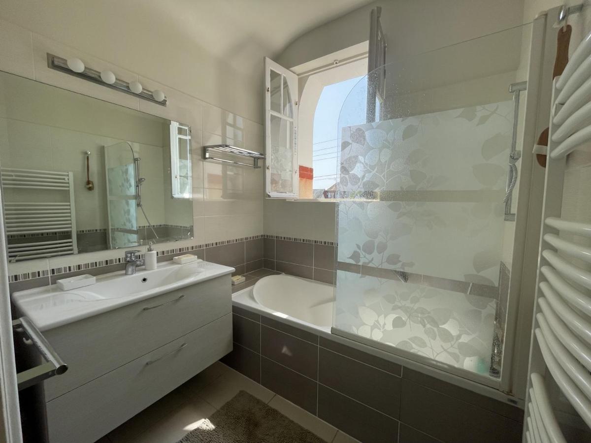 Villa Spacieuse A Cabourg, 200M Plage, Jardin, 5 Chambres, Parking, Menage Inclus - Fr-1-487-359 エクステリア 写真